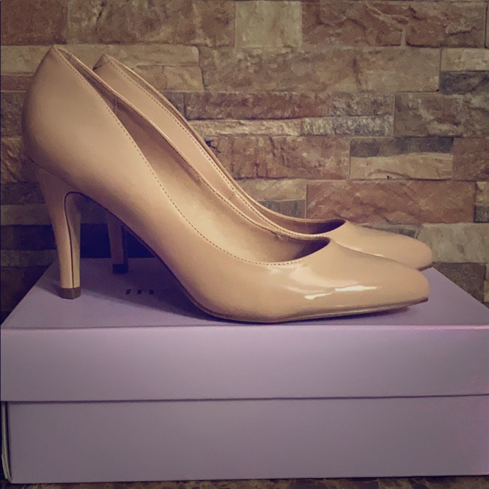 Madden Girl Nude Pumps